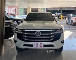 تۆیۆتا لاند کروزەر